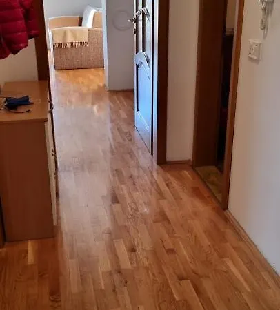 Nina Apartment *