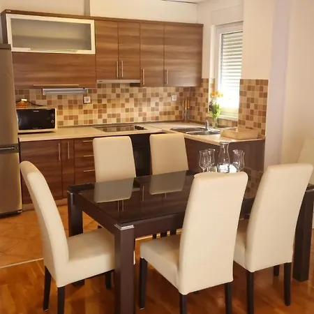 Apartment Nina